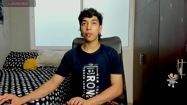 Snapshot of Noxx_starkK chatting on January 17, 2026, 7:50 pm Noxx starkK online show from January 17, 2026, 7:50 pm