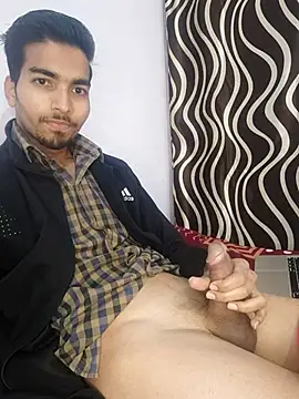 Sweetfucker  online show from November 24, 2025, 7:52 am