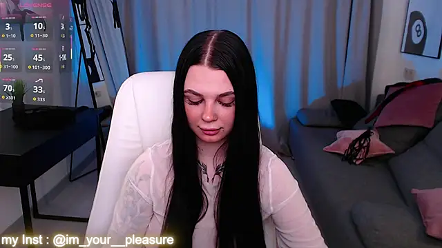 Michela Fruet online show from February 21, 2026, 1:06 am