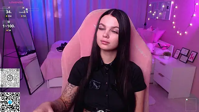 Snapshot of Michela_Fruet chatting on May 5, 2026, 1:02 am Michela Fruet online show from May 5, 2026, 1:02 am