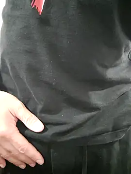 Snapshot of Bradd_32 chatting on September 21, 2025, 5:25 pm Bradd 32 online show from September 21, 2025, 5:25 pm