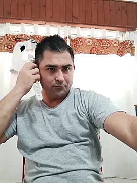 Bradd 32 online show from April 30, 2026, 12:11 pm