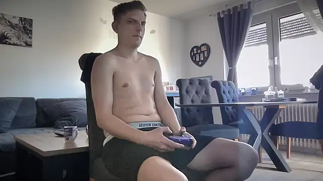 Sweetbooy90 online show from April 1, 2026, 6:25 am