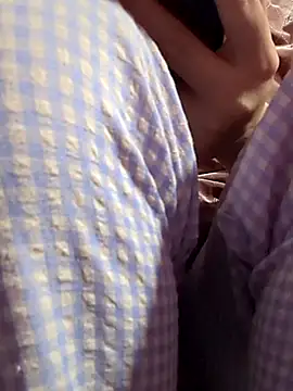 Snapshot of opna8 chatting on February 22, 2026, 12:01 am opna8 online show from February 22, 2026, 12:01 am