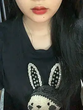 Linhtruong  online show from November 2, 2025, 4:26 am