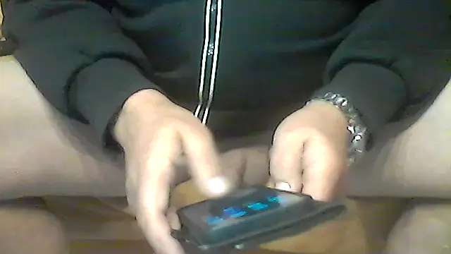 Snapshot of Knabenpenis@xh chatting on May 17, 2026, 9:28 am Knabenpenisxh online show from May 17, 2026, 9:28 am
