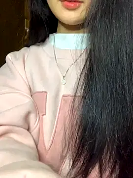 Nhinhi18 online show from November 28, 2025, 3:14 pm