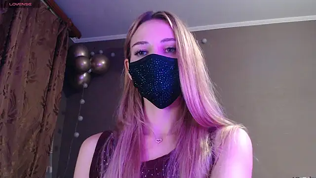 Iris lave online show from November 7, 2025, 6:19 pm