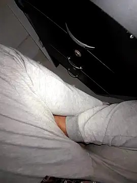 hackyourpussyxh online show from November 28, 2025, 1:19 am