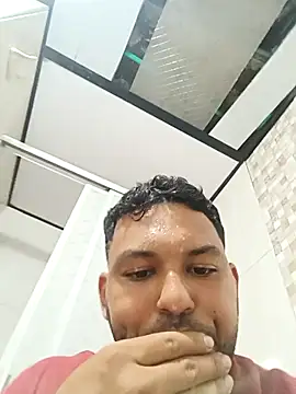 Frank0021 online show from November 1, 2025, 10:12 pm