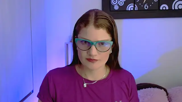 Camila-ventura online show from May 18, 2026, 5:52 pm