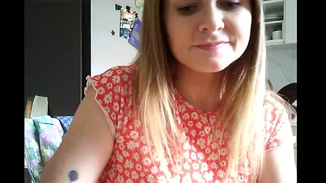 Ginger-bb online show from November 18, 2025, 12:53 pm