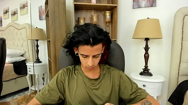 Ibratxandy online show from February 13, 2026, 7:10 pm