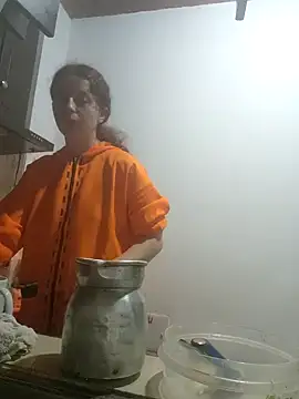 Sharon Black online show from November 12, 2025, 1:50 am