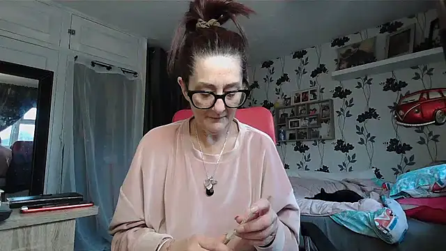 Mistress-Ivy51 online show from February 2, 2026, 8:35 am