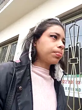 Snapshot of Tendercouple1 chatting on September 8, 2025, 4:17 pm Tendercouple1 online show from September 8, 2025, 4:17 pm