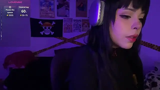 PixelKitty  online show from November 22, 2025, 11:04 pm