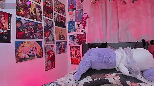 FluffyMelons online show from March 9, 2026, 11:09 pm