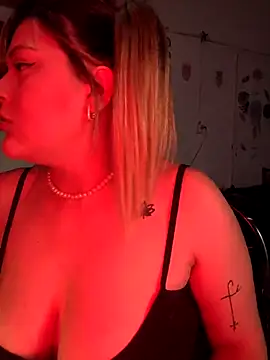 Dulceluz 420 online show from October 17, 2025, 6:54 pm