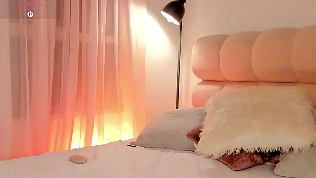 Snapshot of selene_phmoon chatting on June 8, 2026, 11:49 pm selene phmoon online show from June 8, 2026, 11:49 pm