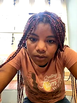 chocolatito-ho online show from September 12, 2025, 10:10 pm