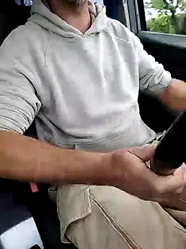 cazzoweb online show from September 10, 2025, 8:03 am