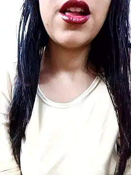 Snapshot of Princessa05 chatting on January 14, 2026, 8:03 pm Princessa05 online show from January 14, 2026, 8:03 pm