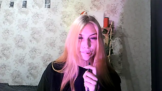 Snapshot of ClaireLaSweet chatting on October 21, 2025, 6:25 am ClaireLaSweet online show from October 21, 2025, 6:25 am