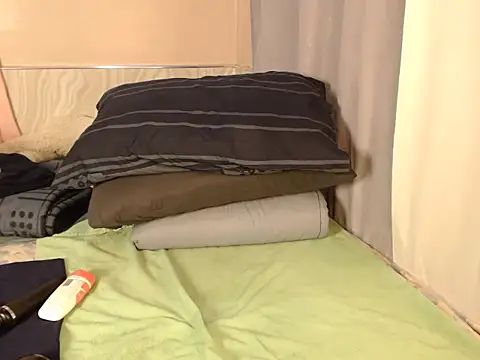 Berryangel03 online show from April 8, 2026, 11:48 pm