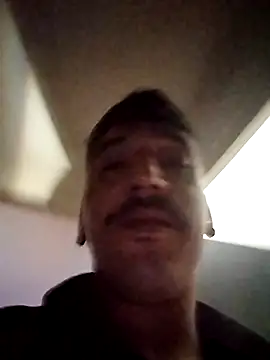 JuicyBigcockxh online show from May 27, 2026, 11:35 pm