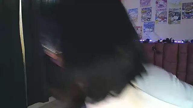 saragon1 online show from March 17, 2026, 6:44 pm