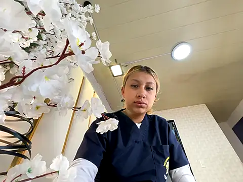 Snapshot of CamilleMilano chatting on September 13, 2025, 6:24 am CamilleMilano online show from September 13, 2025, 6:24 am