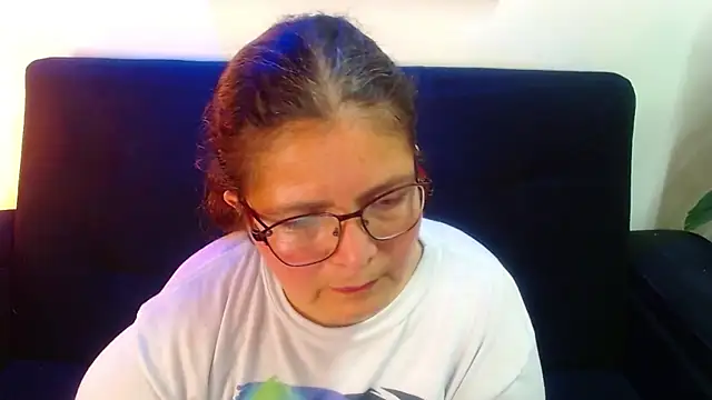 Snapshot of Linda_banks_ chatting on May 24, 2026, 1:43 am Linda banks online show from May 24, 2026, 1:43 am