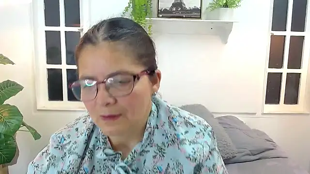 Snapshot of Linda_banks_ chatting on May 24, 2026, 11:32 pm Linda banks online show from May 24, 2026, 11:32 pm
