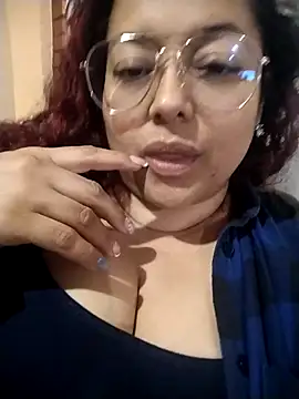 sophimyllers online show from February 10, 2026, 3:21 am