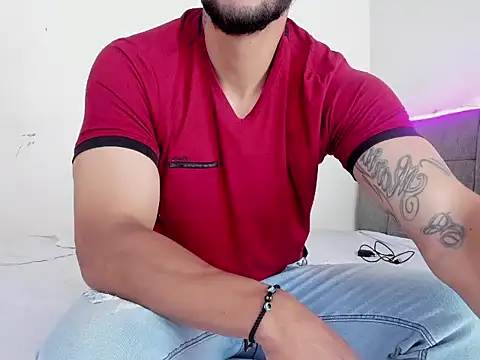 Snapshot of Edy_coltt chatting on September 9, 2025, 1:32 pm Edy coltt online show from September 9, 2025, 1:32 pm