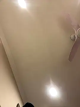 Snapshot of brittanysparks chatting on December 2, 2025, 7:36 am brittanysparks online show from December 2, 2025, 7:36 am