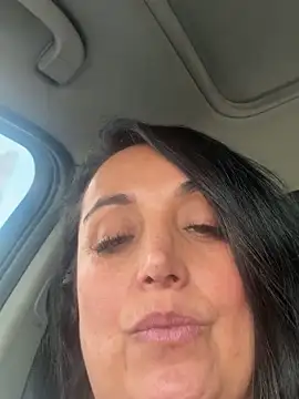 hotadhara01 online show from September 15, 2025, 6:52 pm