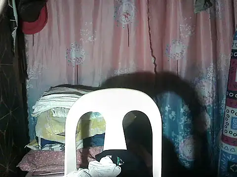 Snapshot of lady_helen00 chatting on October 28, 2025, 2:59 am lady helen00 online show from October 28, 2025, 2:59 am