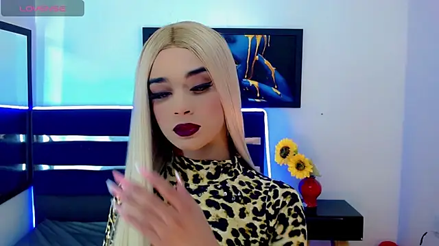 HANNAH BACKERS online show from September 22, 2025, 7:27 pm