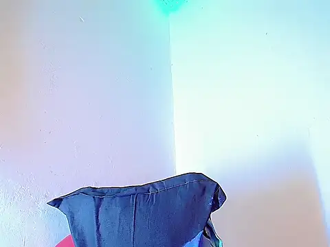 Snapshot of Anthonella_valentina chatting on June 12, 2026, 2:21 am Anthonella valentina online show from June 12, 2026, 2:21 am