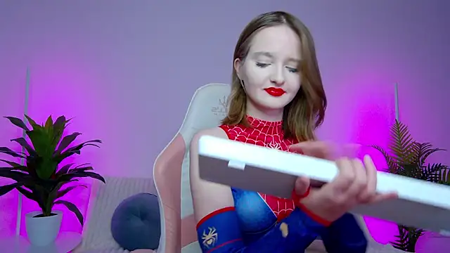 Snapshot of AlexsisFaee chatting on October 9, 2025, 8:07 pm AlexsisFaee online show from October 9, 2025, 8:07 pm