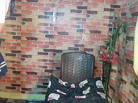 YourHotPinayTS online show from February 10, 2026, 1:26 pm