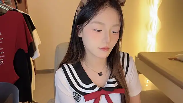 Robin-o3 online show from September 23, 2025, 3:15 pm