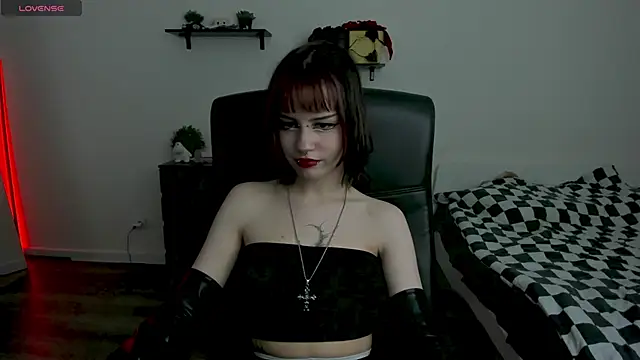 LiyaLuna online show from February 3, 2026, 2:44 pm