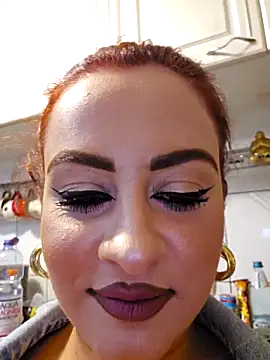 ShineBright88 online show from February 22, 2026, 8:18 pm