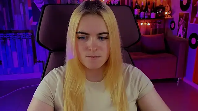 Snapshot of Stef_Nicks chatting on September 11, 2025, 9:20 am Stef Nicks online show from September 11, 2025, 9:20 am