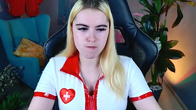 Snapshot of Stef_Nicks chatting on September 22, 2025, 5:09 am Stef Nicks online show from September 22, 2025, 5:09 am