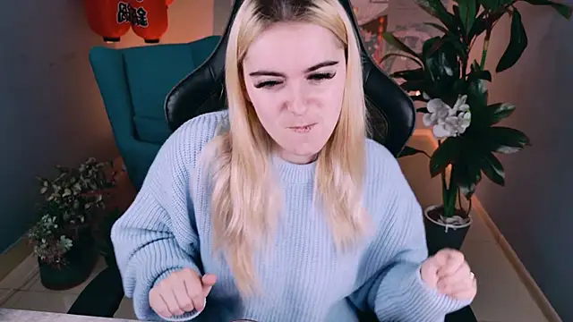 Snapshot of Stef_Nicks chatting on September 25, 2025, 5:22 am Stef Nicks online show from September 25, 2025, 5:22 am