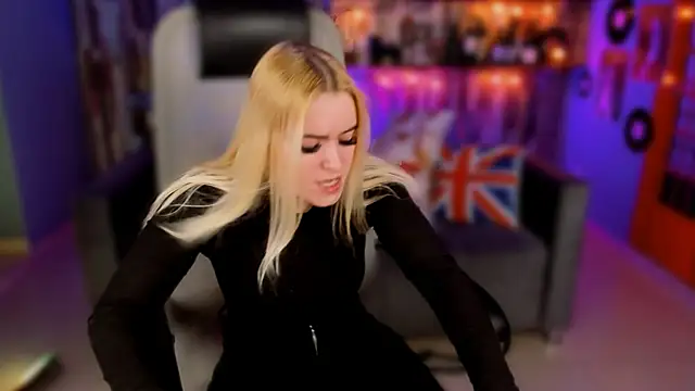 Stef Nicks online show from March 7, 2026, 9:39 am